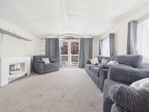 Lounge- click for photo gallery